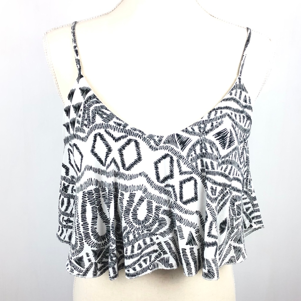 Uk2la Crop Top